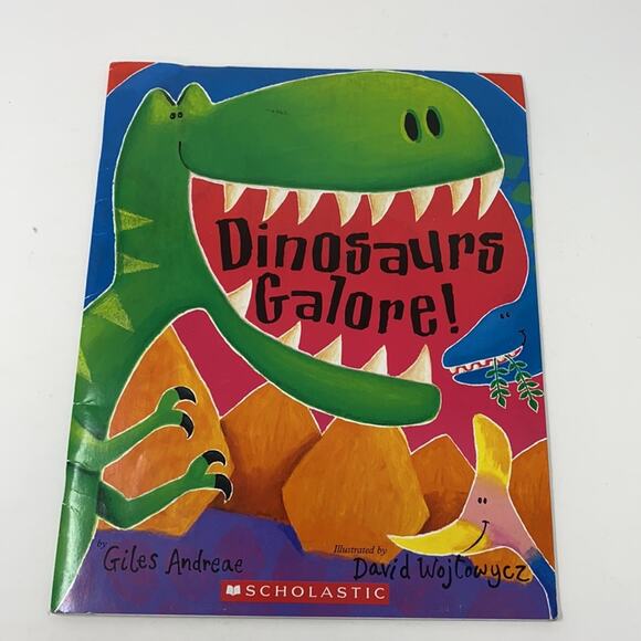 Bundle of 3 Bugs & Dinosaurs Childrens Books - Picture 9 of 11